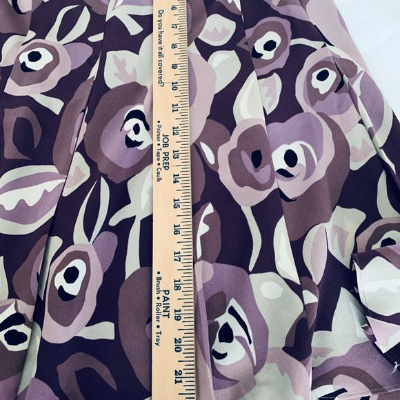 Sassy Skirt w Abstract Flowers - Picture 5 of 7